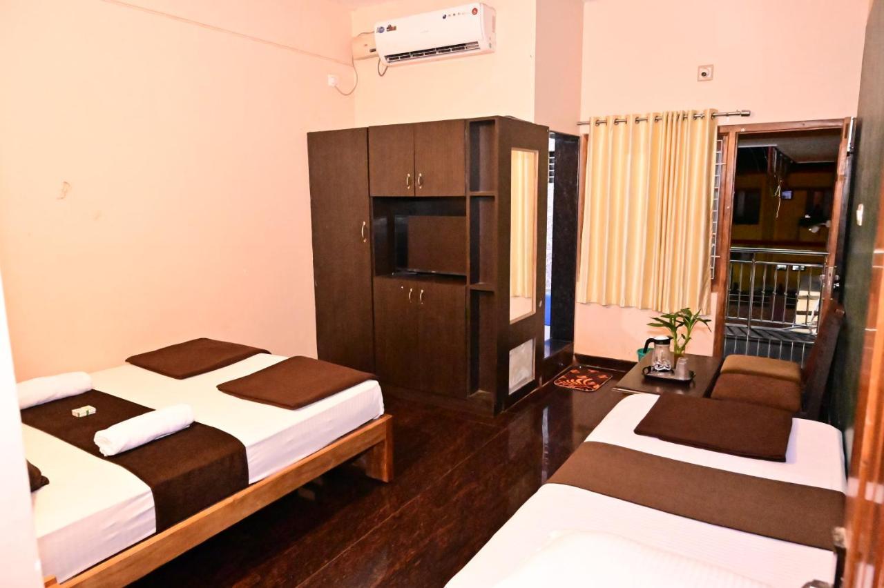 Jaya Paradise Mavalli Exterior photo