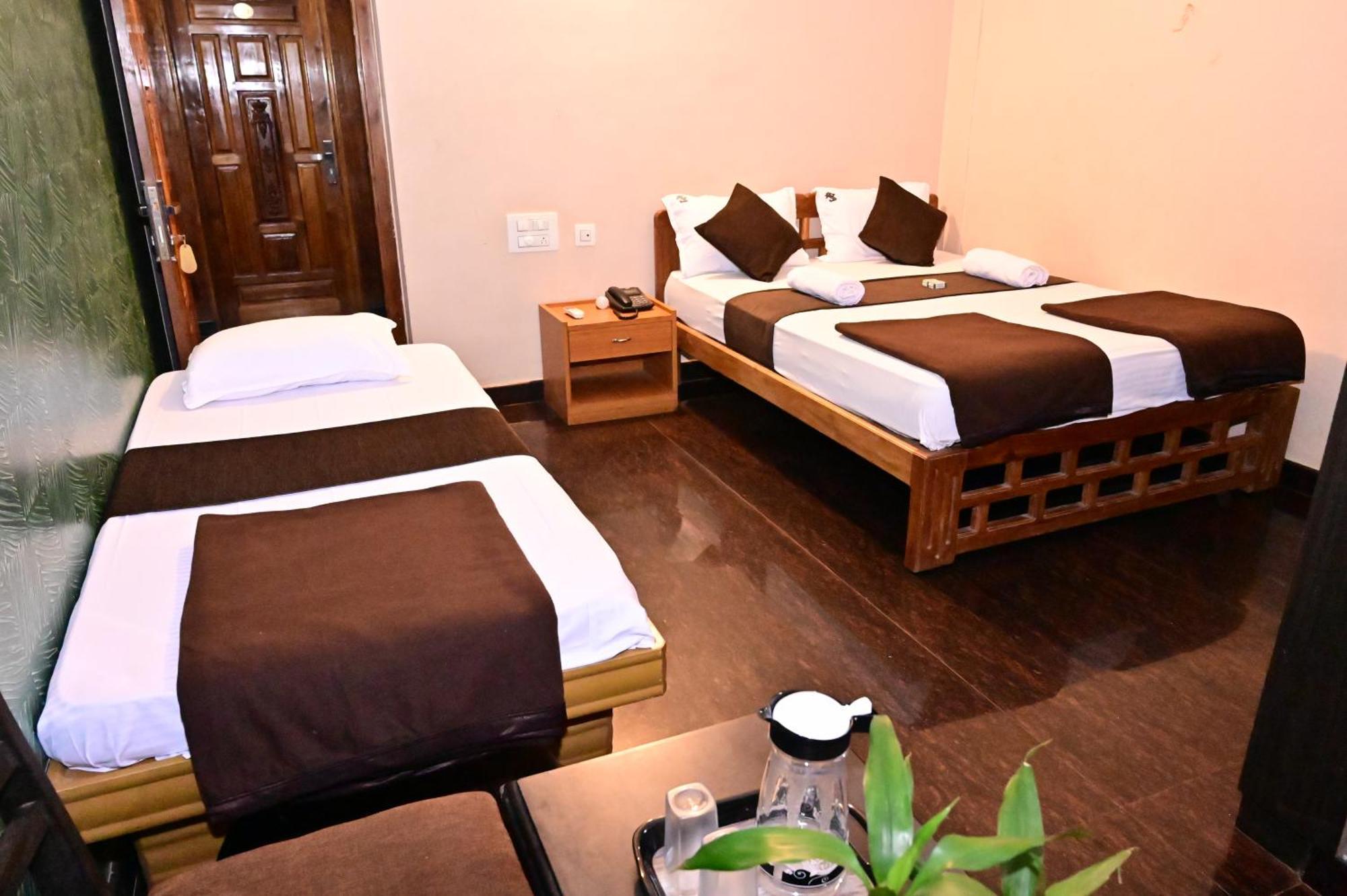 Jaya Paradise Mavalli Exterior photo
