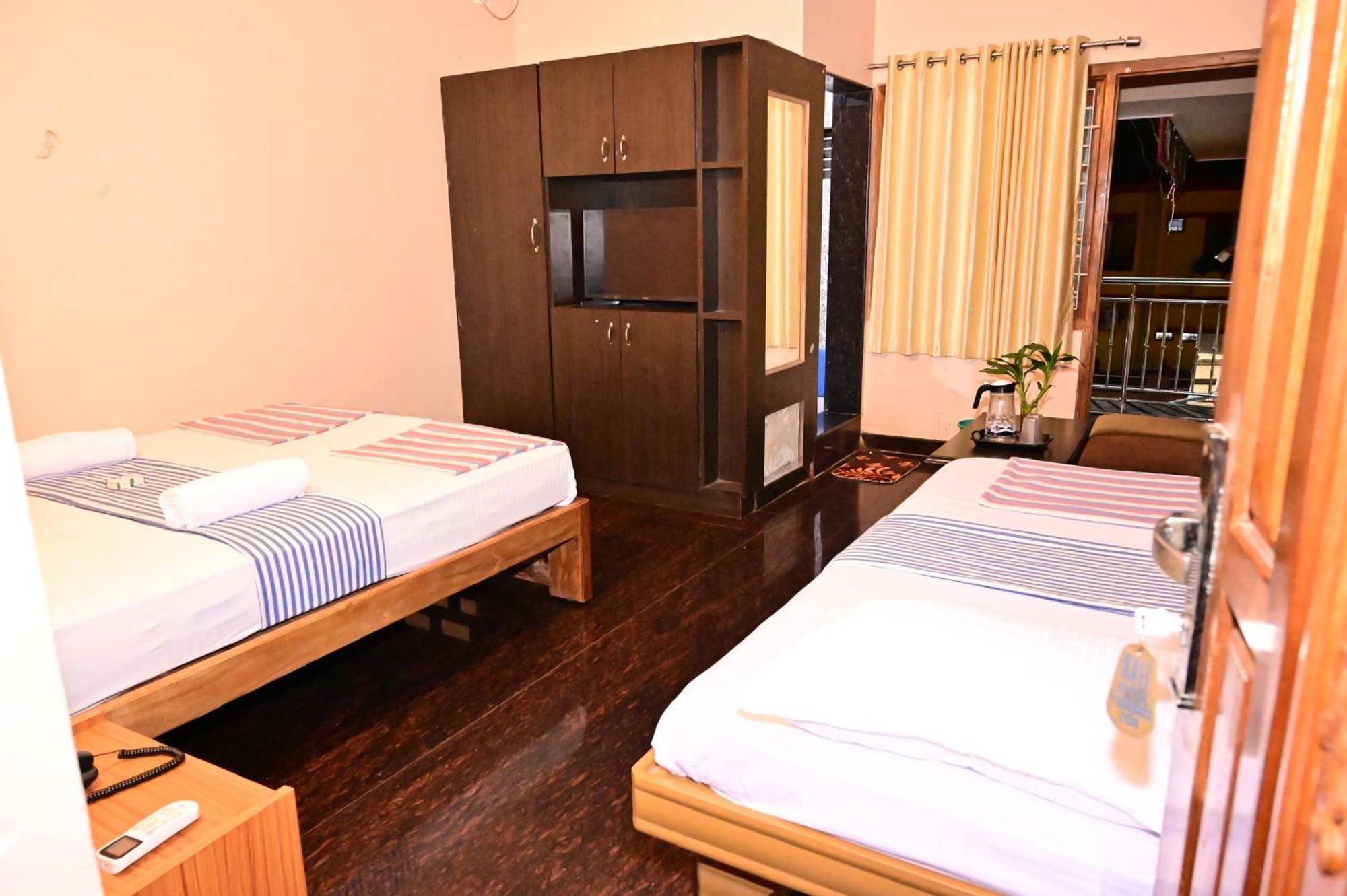 Jaya Paradise Mavalli Exterior photo